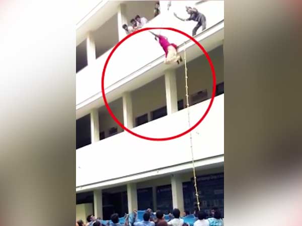 மாணவர்களுக்கு 