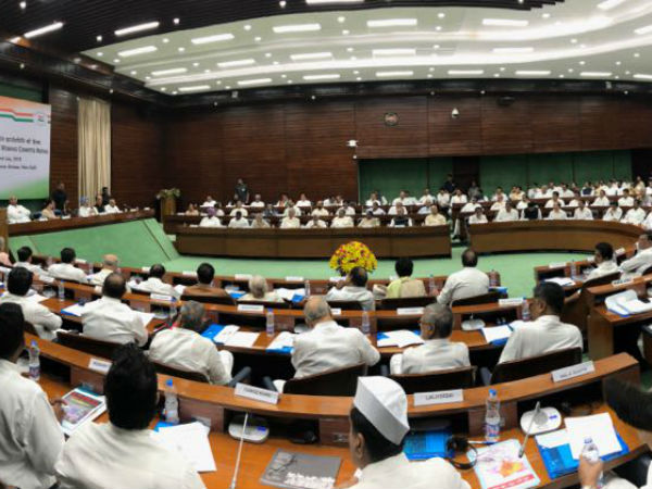 அதிரடி கூட்டணிக்கு காங். ஆயத்தம் 