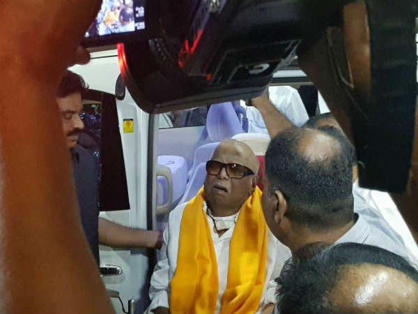 கழுத்தில் இணைப்பு குழாய் 