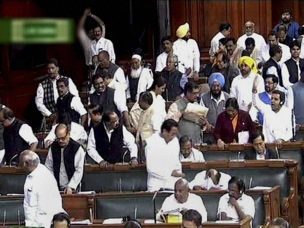 பிரச்சனைகள் வெளியே தெரியும் 