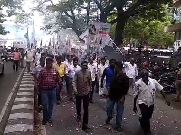 கிண்டல்கள் 