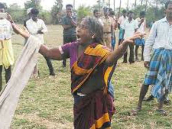 Farmers thrown mile stone from their land in Thiruvannamalai Farmers thrown mile stone from their land in Thiruvannamalai