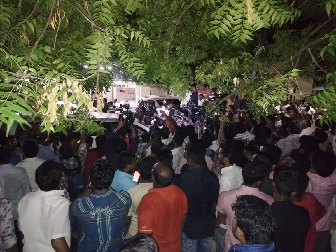 DMK chief Karunanidhi Gopalapuram house locked 