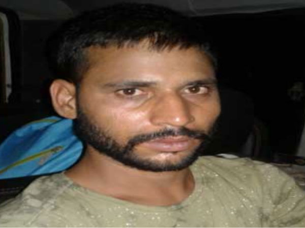 கைது செய்தனர் 