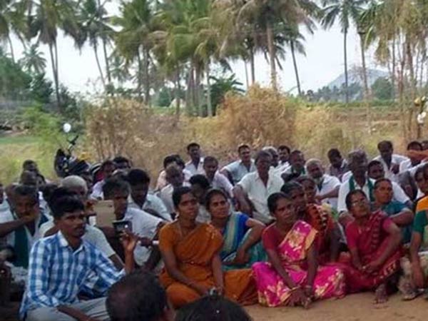 Kullampatti Farmers protest-against Greenway Road Project in Salem Kullampatti Farmers protest-against Greenway Road Project in Salem
