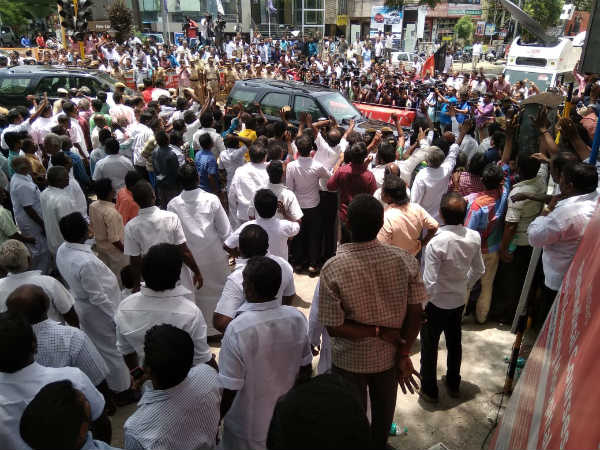 சீமானுக்கு எதிர்ப்பு சீமானுக்கு எதிர்ப்பு