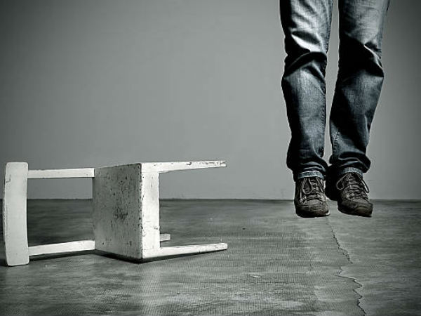 7 பேர் தற்கொலை 