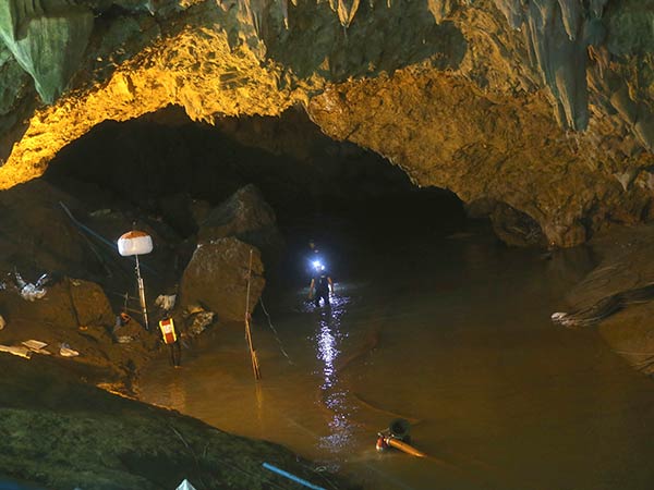 சீல் வைக்கப்பட்டுள்ளது 