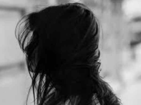 அக்கம்பக்கத்தினர் இறுதிச்சடங்கு 