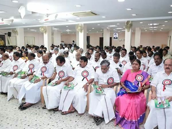 AIADMK Executive meeting: Resolution to give Bharat Ratna for Jayalalitha, Anna, Periyar AIADMK Executive meeting: Resolution to give Bharat Ratna for Jayalalitha, Anna, Periyar
