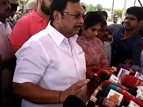 ஒற்றுமையாகவே இருந்தனர் 