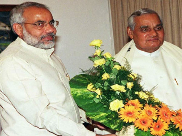 மோடியை எச்சரித்தார்