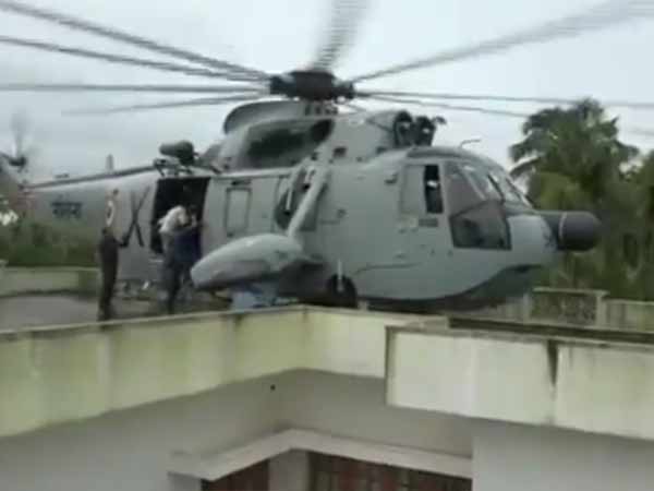 மொட்டை மாடியில் 