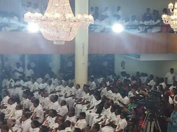 குடும்பத்தைவிட கழகம் முக்கியம்