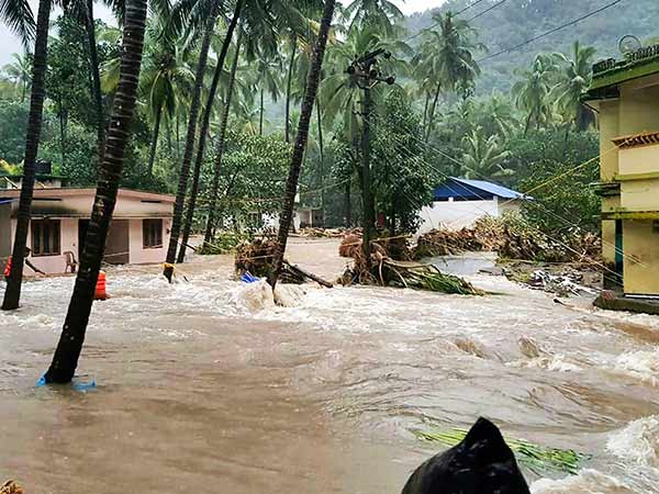 கேரளாவில் 186 பேர் பலி 