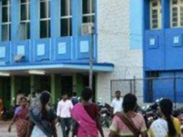 அப்பகுதி மக்கள் கோரிக்கை அப்பகுதி மக்கள் கோரிக்கை