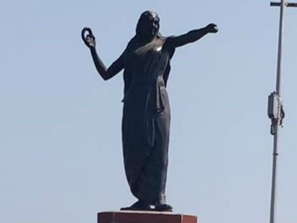  பிரமிக்க வைக்கும் சிற்பங்கள்