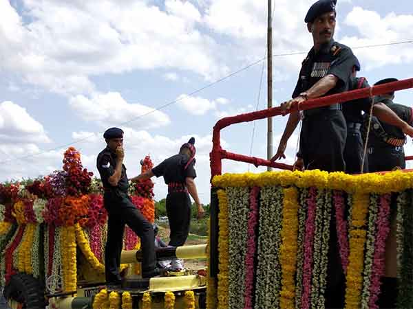 Karunanidhis funeral takes place in this vehicle 
