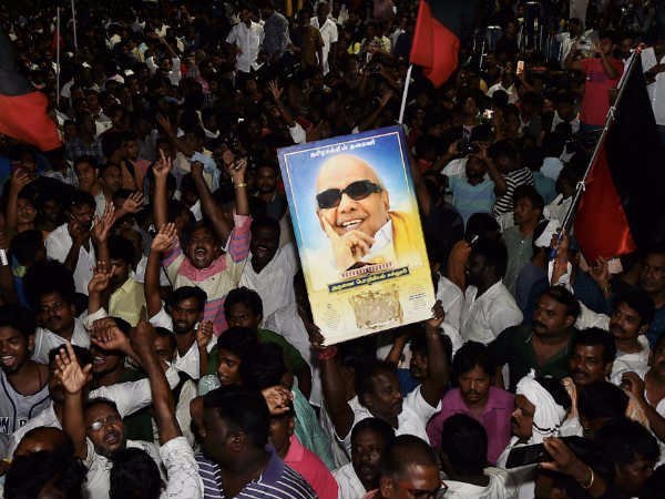 இரவு முதல் காத்திருப்பு இரவு முதல் காத்திருப்பு