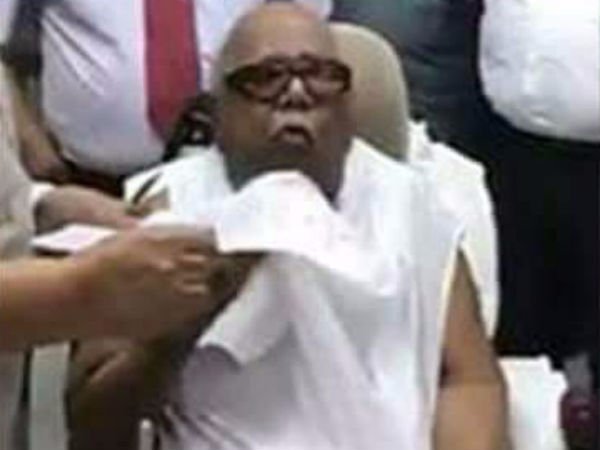  குவிந்த தொண்டர்கள்