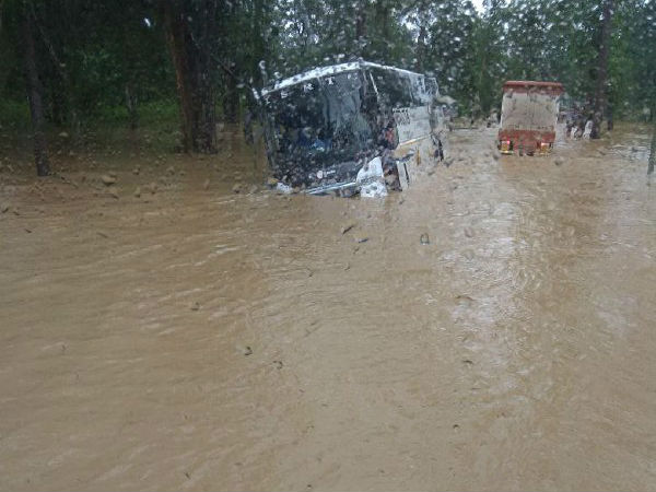 KSRTC bus stuck near Sultan Bathery at Wayanad in Kerala 