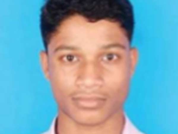 ஒன்றன் மேல் ஒன்றாக உடல்கள் 