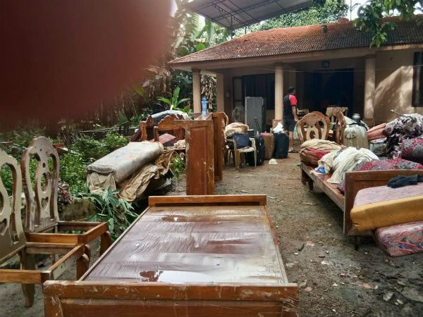 வீட்டு உபயோக பொருட்கள் நாசம் 