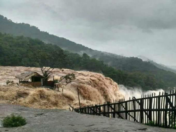 எவ்வளவு பெரிய வெள்ளம் 