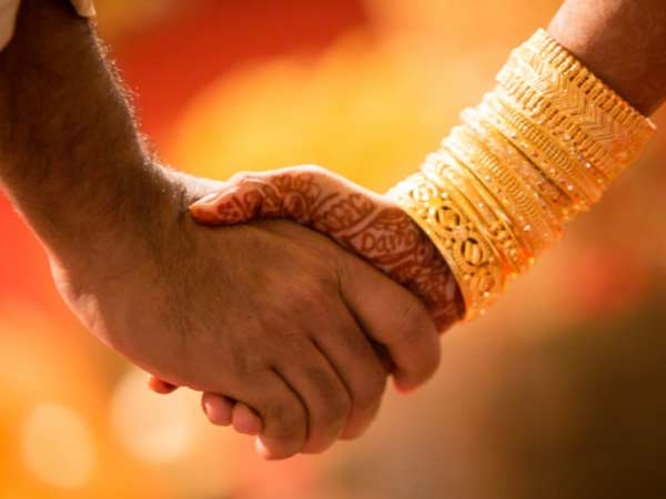 வயிறு வலிக்குதே... 