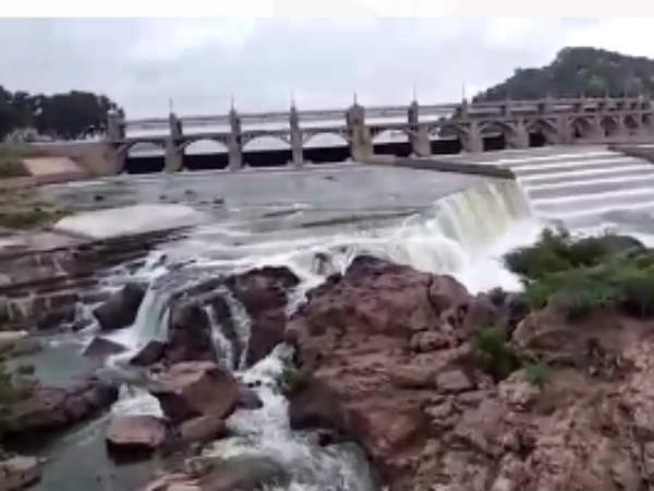 16 கண்மாய்கள் 