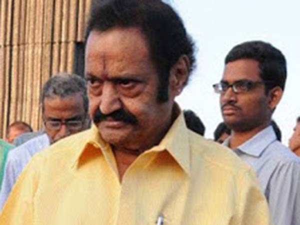 சுஹாசினி 