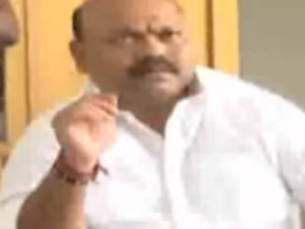 பெற்றோரிடம் கதறல் 