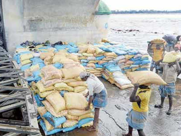 ஒரு லட்சம் மணல் மூட்டைகள் 