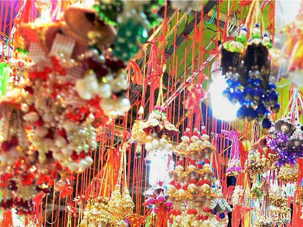 ரக்ஷாபந்தன்