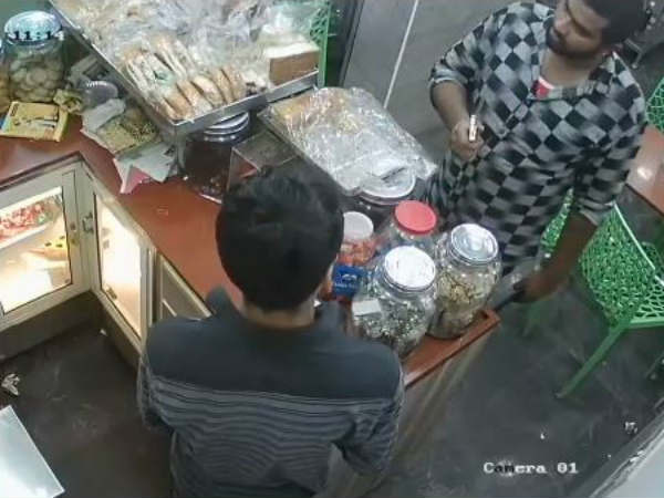 ஜூஸுக்கு பணம்? 