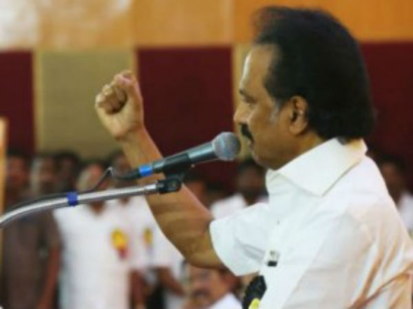 நா தழுதழுத்த 