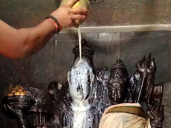 Theipirai astamai sri danvantri arokya peedam Kalabairav yagam