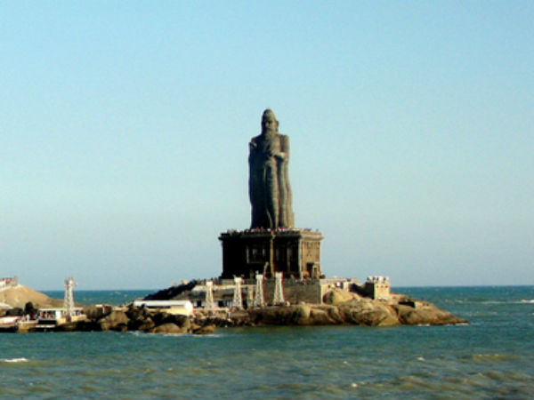  குமரிக்கடலில் சிலை
