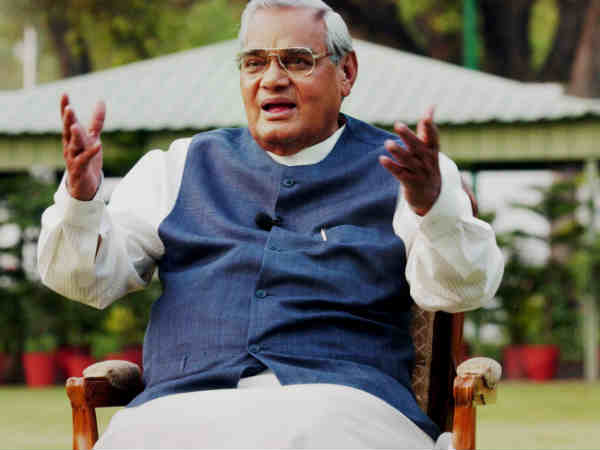 பிறவி கவிஞர் 