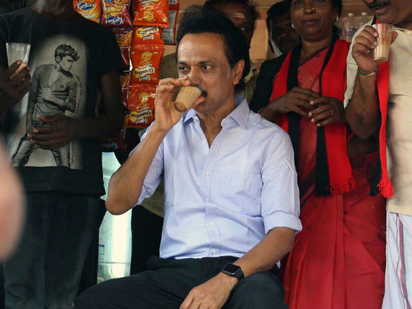 டீ குடிப்பார் ஸ்டாலின்