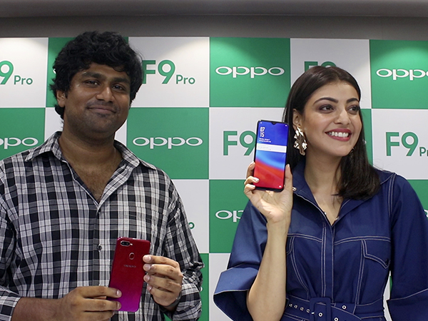 The First Sale Of OPPO F9 Pro In Bangalore! 