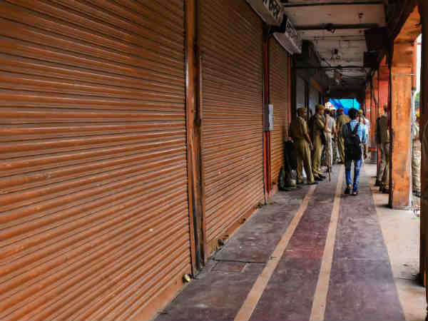 மீண்டும் போராட்டம் 