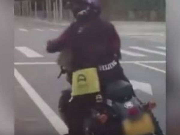 சாலையில் குப்பை 