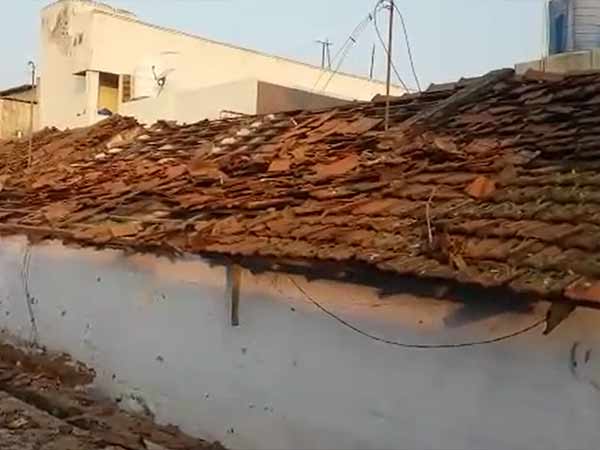 Crackers busted in Erode kills 2 Crackers busted in Erode kills 2