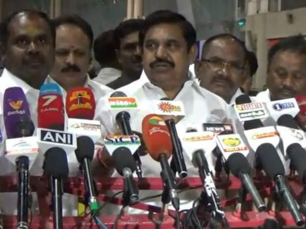 கடமையை செய்யும் 
