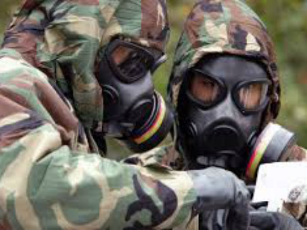 கைது செய்யப்பட்டனர் 