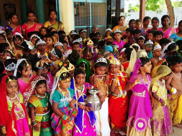 குட்டி கிருஷ்ணன் ராதை