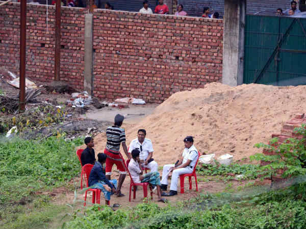 முழுக்க முழுக்க ரசாயனம் 