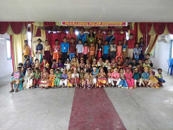 Little Krishnas poses with their Radhae in Chennai school Little Krishnas poses with their Radhae in Chennai school