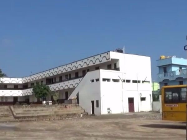 சாலை வசதி இல்லை சாலை வசதி இல்லை